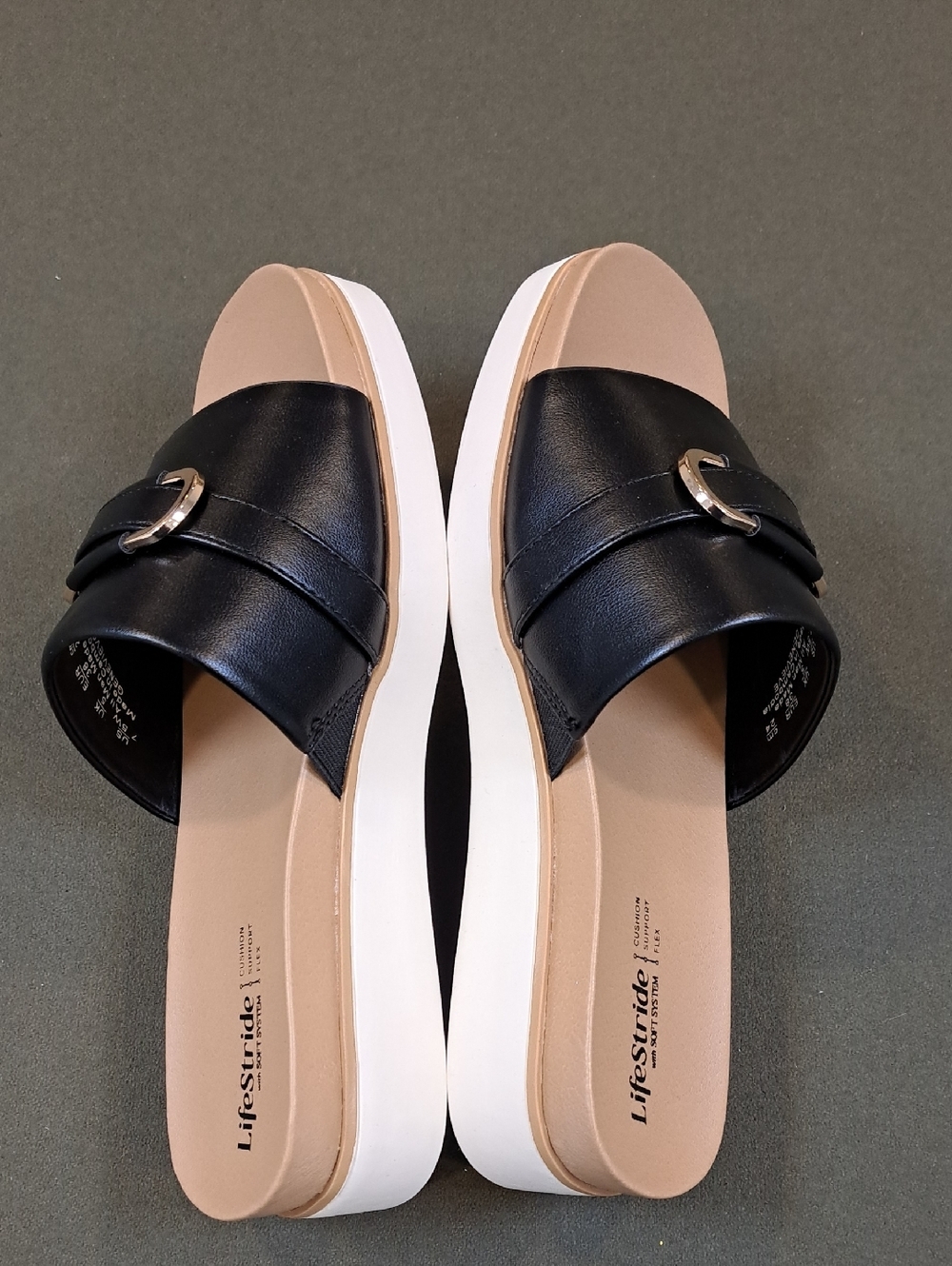 LifeStride Genevieve Sandal - Color: Black - Size: 7.5 Wide - Picture 6 of 9